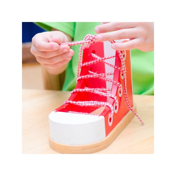 Mon soulier à lacer en bois – Image 2